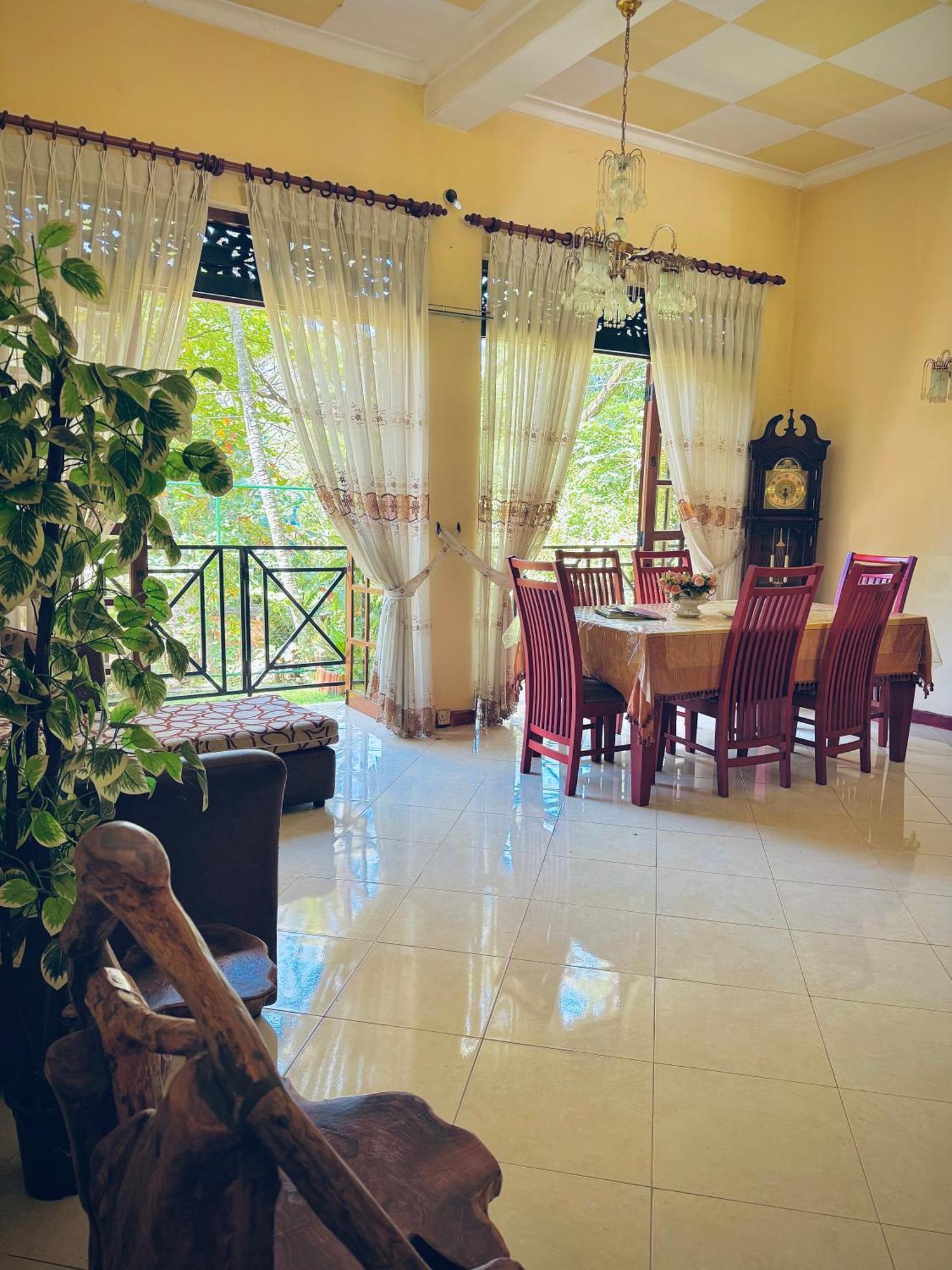 Mahaweli View Bungalow Kandy Luaran gambar
